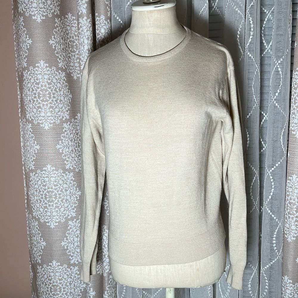 Charter Club Vintage Cream lambswool blend Crewneck Sweater with pearl buttons